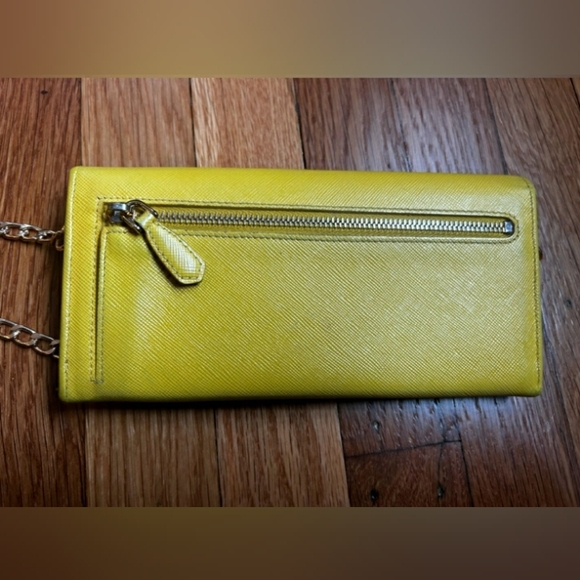PRADA LONG WALLET ON CHAIN⛓| LEMON YELLOW | Very GOOD CONDITION - Picture 5 of 13